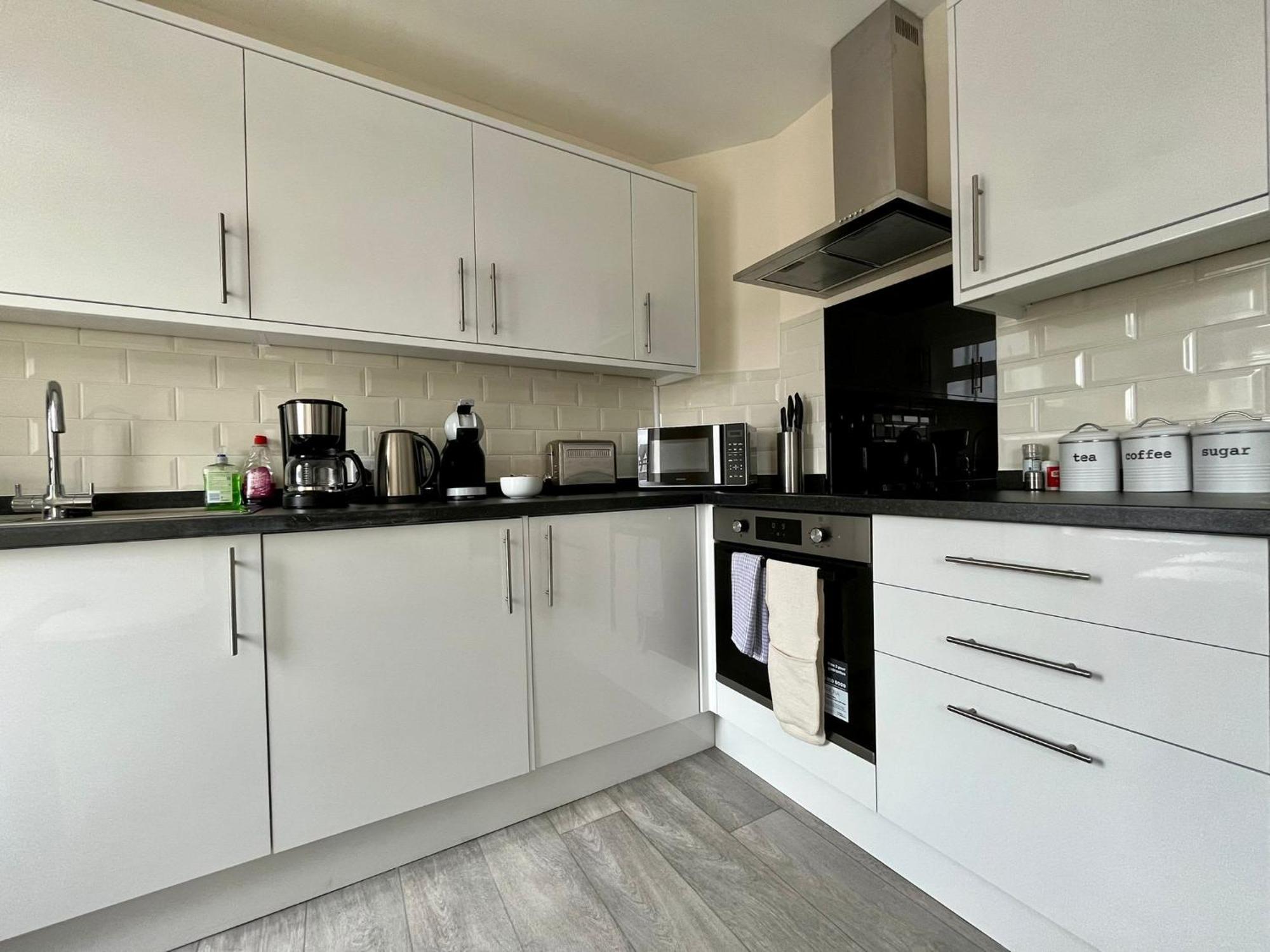Central, Newly Refurb 2 Bed Flat With Free Parking CBG Εξωτερικό φωτογραφία